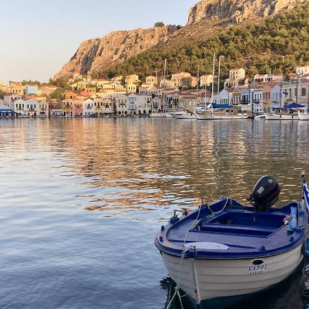 Chroma Kastellorizo Vila Meyísti Exterior foto